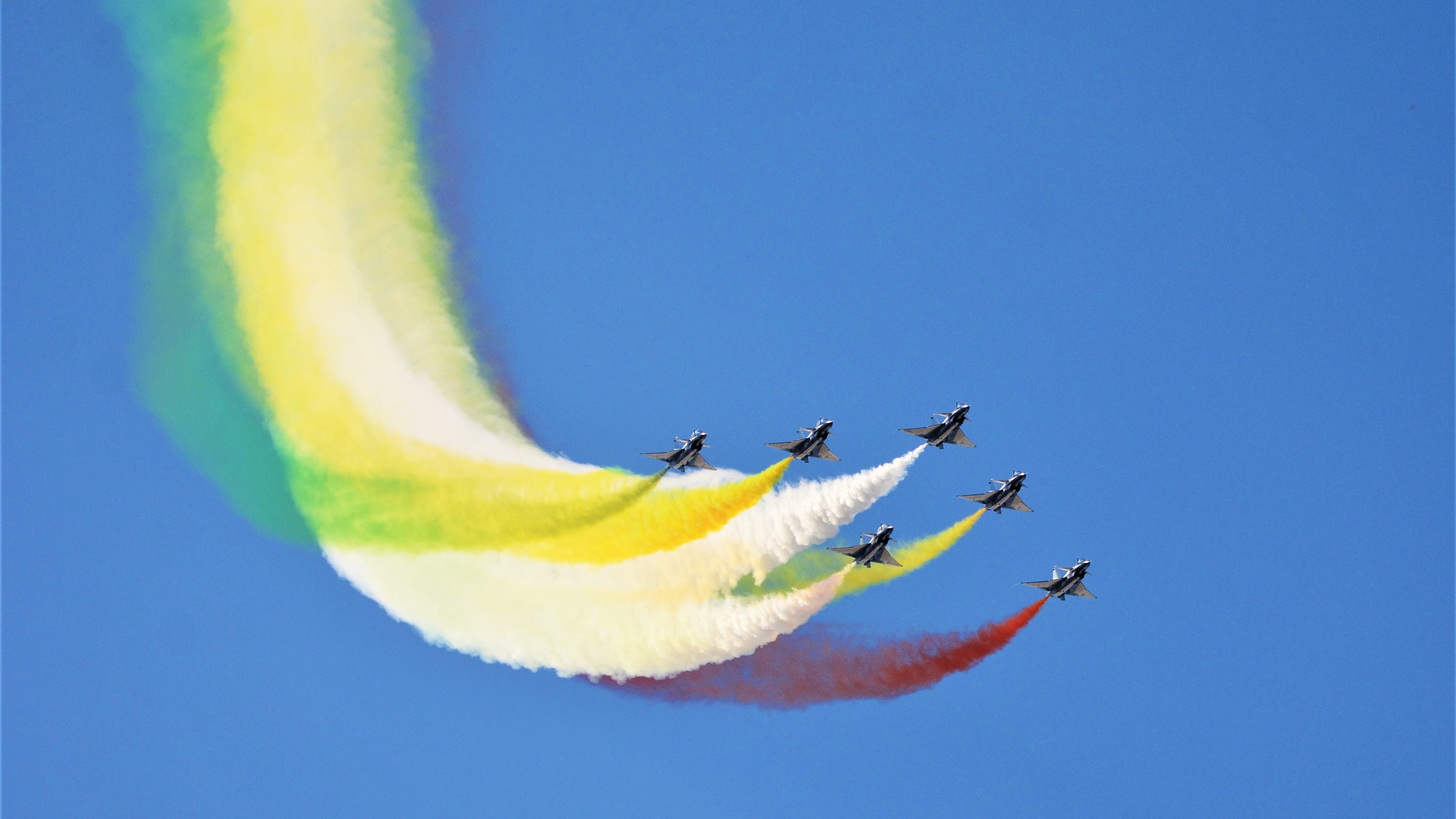 乔治反击一条龙引爆全场球迷,乔治yong