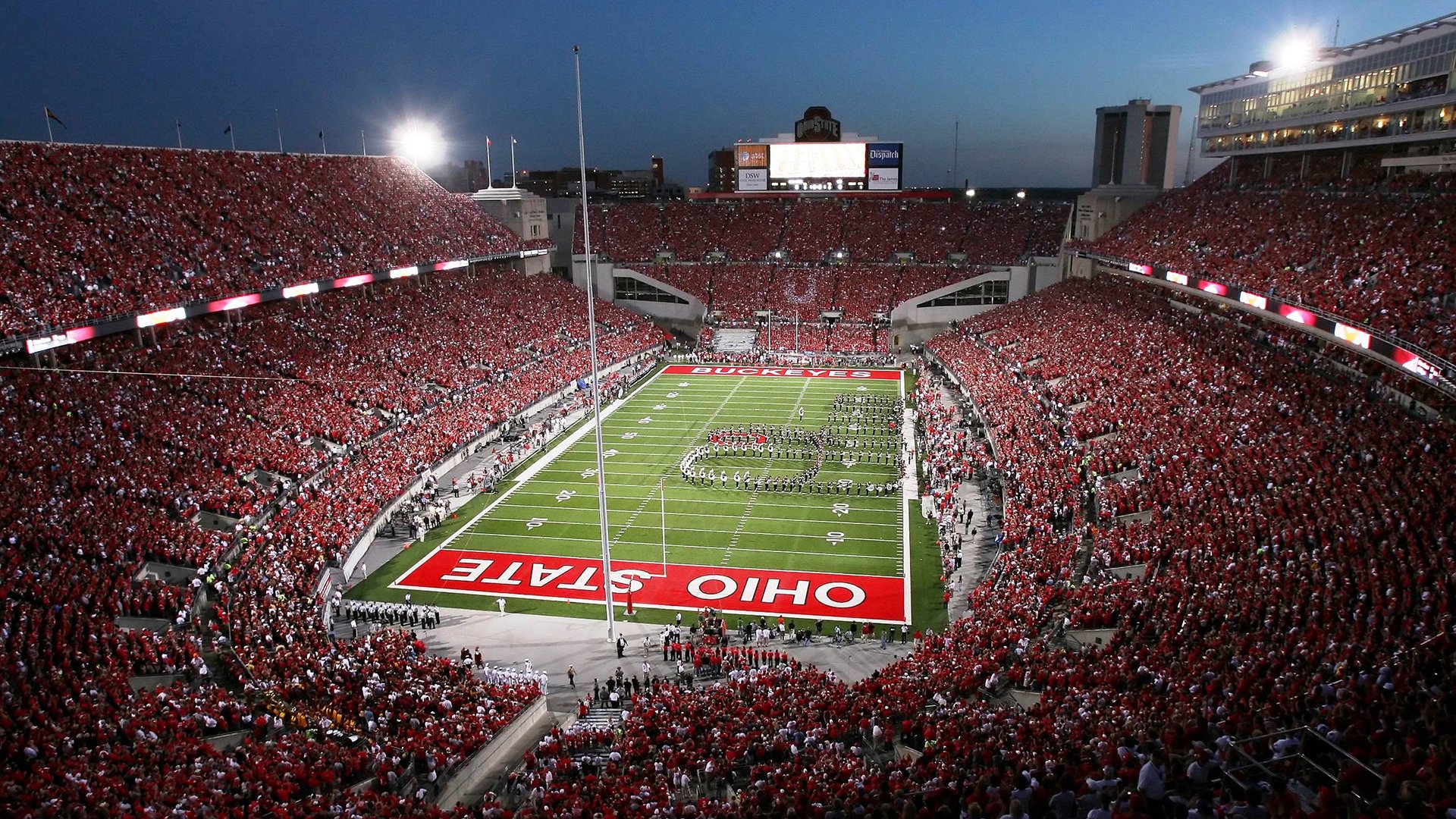 球迷联名请愿扩大赛场容量，主办方回应积极，球队球迷