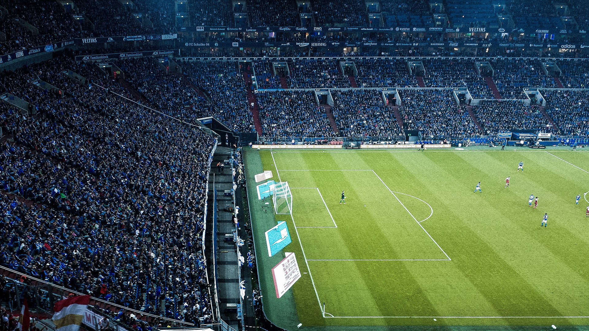 九游体育电竞-“逆境中的坚持”——车手抗压应变的真实故事